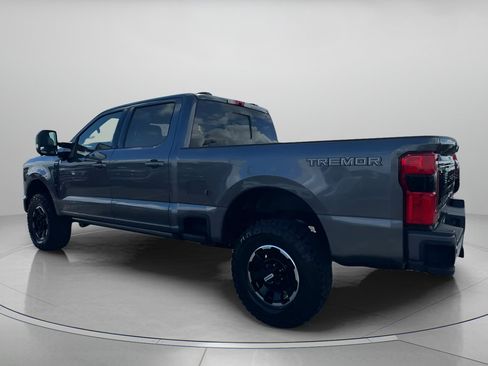 New 2026 Ford F250 Platinum w/ Tremor Off-Road Package image 19