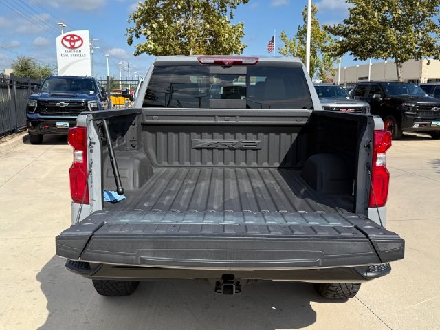 Used 2024 Chevrolet Silverado 1500 ZR2 w/ Technology Package AWD/4WD image 30