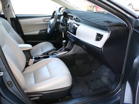 Used 2014 Toyota Corolla LE image 21