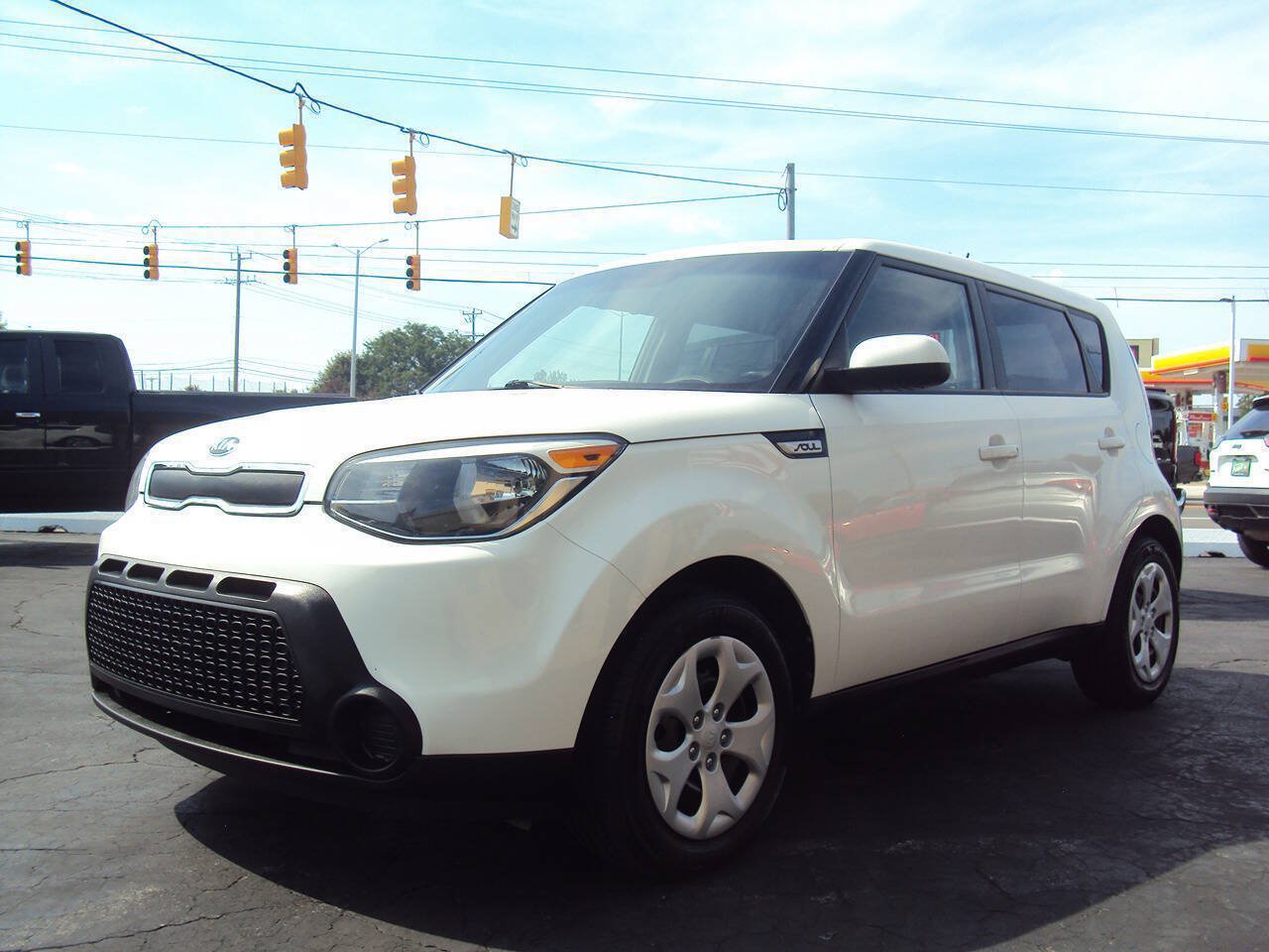 Used 2015 Kia Soul FWD image 4