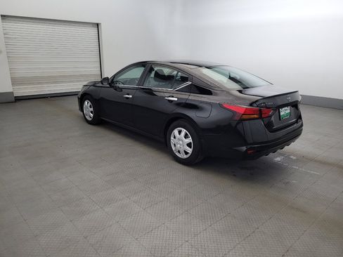 Used 2024 Nissan Altima 2.5 S FWD image 3