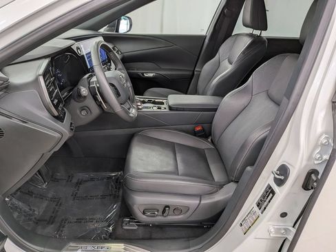 Used 2025 Lexus RX 350 w/ Convenience Package AWD/4WD image 14