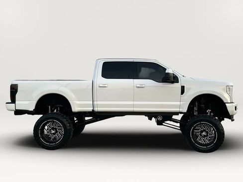 Used 2018 Ford F250 XLT w/ XLT Premium Package image 7