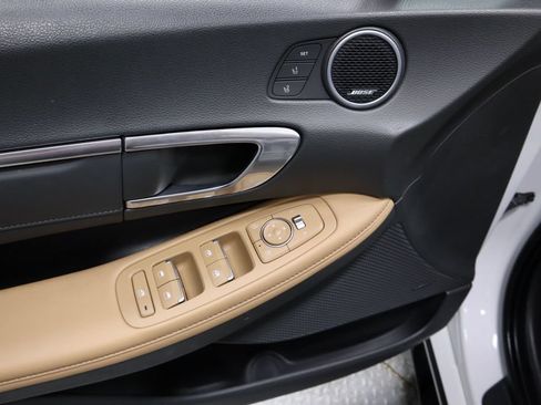 Used 2023 Hyundai Sonata Limited w/ Preferred Accessory Package FWD image 25