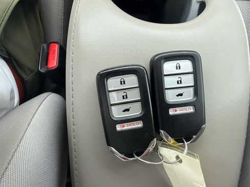 Used 2017 Honda HR-V EX image 25