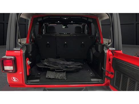 Used 2024 Jeep Wrangler Sport S image 26