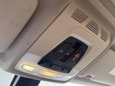 Used 2018 BMW 320i Sedan image 21