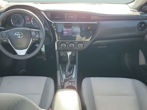 Used 2019 Toyota Corolla L FWD image 12