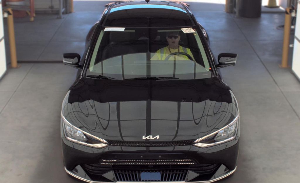 Certified 2023 Kia EV6 Wind w/ Wind Technology Package AWD/4WD image 3