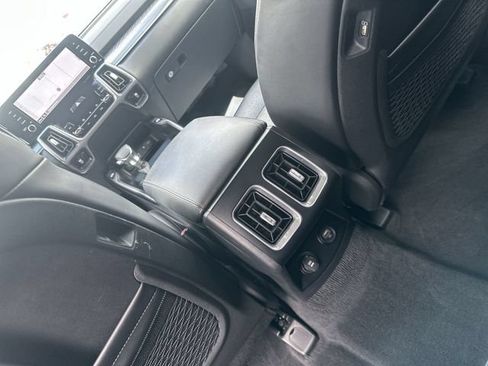 Used 2023 Kia Sorento S FWD image 24