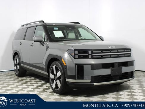 Used 2025 Hyundai Santa Fe Limited image 1