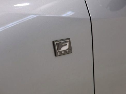Used 2016 Lexus RC 200t RWD image 11