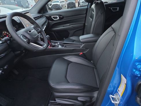 New 2026 Jeep Compass Latitude image 4