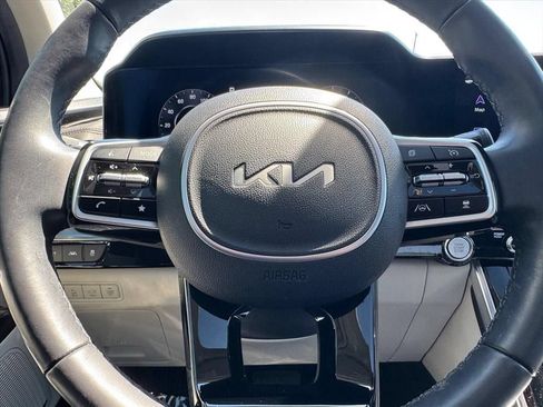 Certified 2024 Kia Carnival SX Prestige FWD image 21