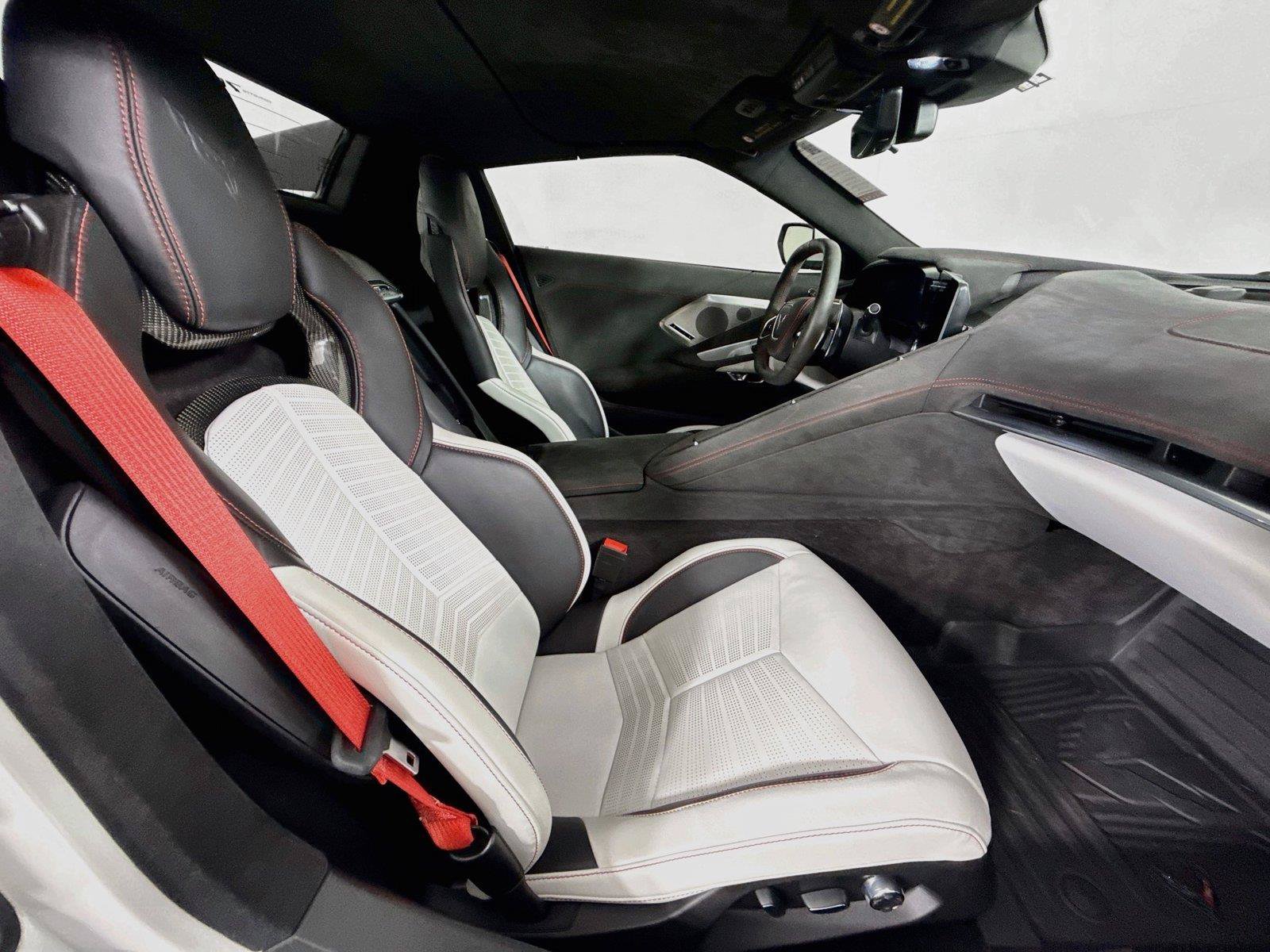 Used 2023 Chevrolet Corvette Stingray Premium Conv RWD image 31