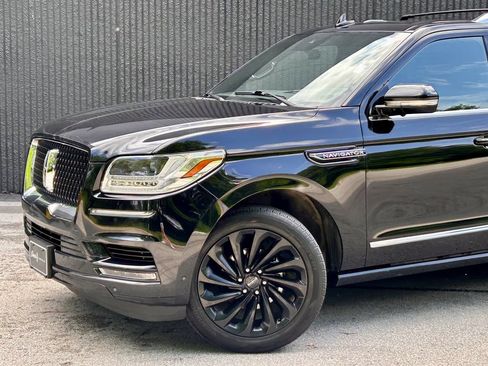 Used 2021 Lincoln Navigator L Reserve AWD/4WD image 2