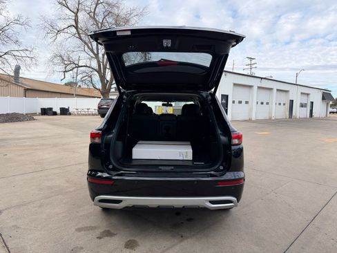 Used 2022 Mitsubishi Outlander SE image 34