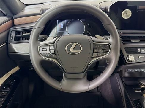 Used 2023 Lexus ES 350 w/ Premium Package FWD image 13