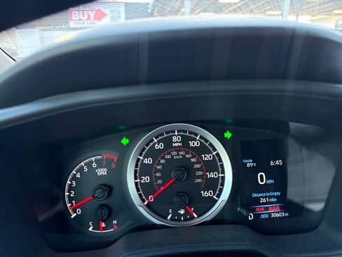 Used 2022 Toyota Corolla SE w/ Carpet Mat Package (TMS) FWD image 15
