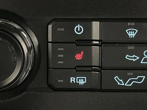 Used 2016 Ford F150 XLT w/ Equipment Group 302A Luxury image 8