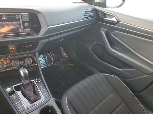 Used 2019 Volkswagen Jetta GLI image 28