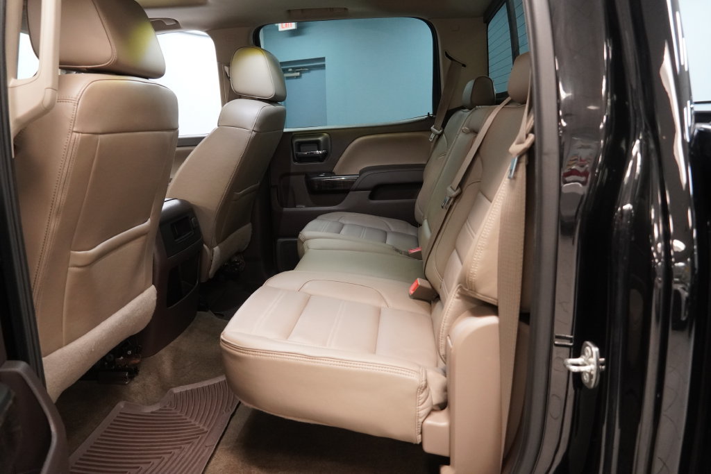 Used 2016 GMC Sierra 1500 Denali w/ Denali Ultimate Package AWD/4WD image 28