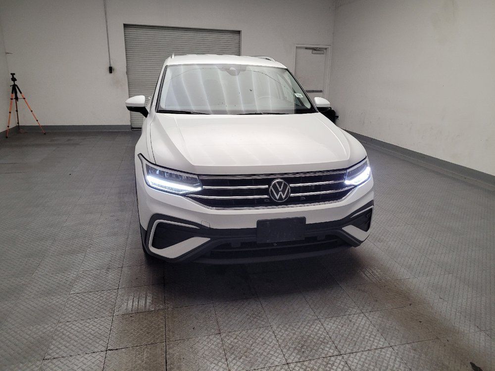 Used 2024 Volkswagen Tiguan SE FWD image 14