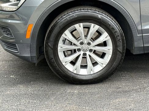 Used 2019 Volkswagen Tiguan S w/ Driver Assistance Package AWD/4WD image 18
