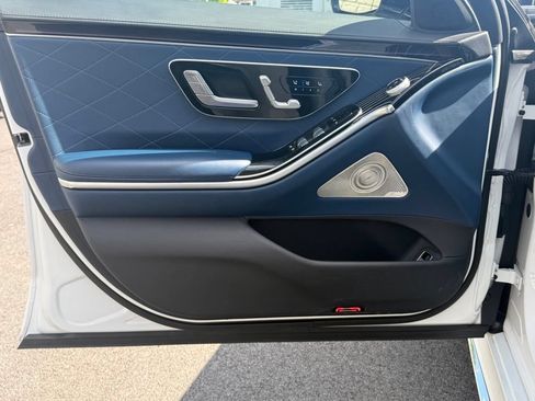 Used 2024 Mercedes-Benz S 580 4MATIC Sedan image 16