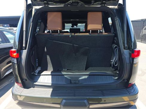 Used 2024 Lexus GX 550 w/ Accessory Package (Z1) AWD/4WD image 16