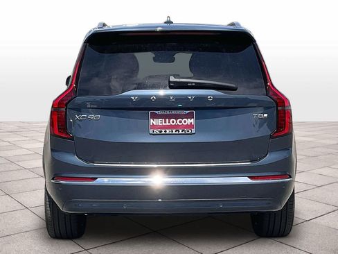 New 2026 Volvo XC90 T8 Ultra w/ Protection Package AWD/4WD image 6