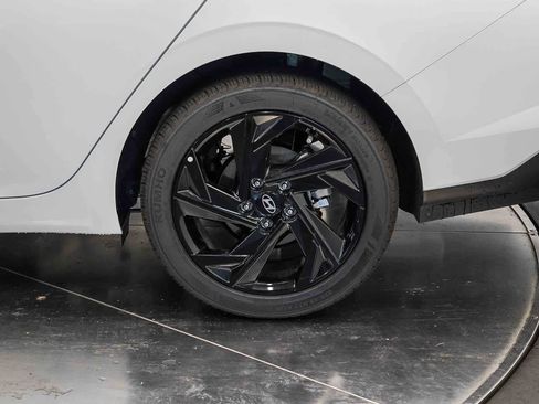 Used 2026 Hyundai Elantra Sport FWD image 10