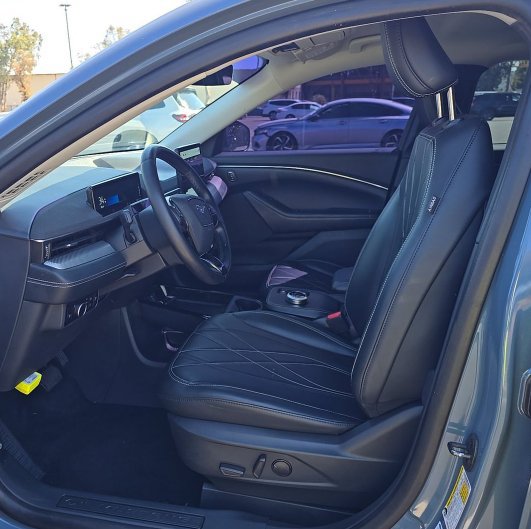 Used 2023 Ford Mustang Mach-E Select RWD image 5