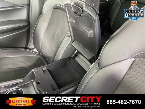 Used 2025 Jeep Grand Cherokee L Altitude AWD/4WD image 25