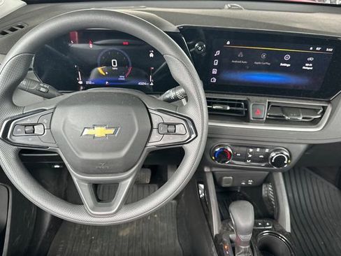 Used 2026 Chevrolet TrailBlazer LS w/ LS Convenience Package image 16