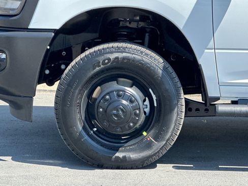 New 2026 RAM 3500 Tradesman image 25