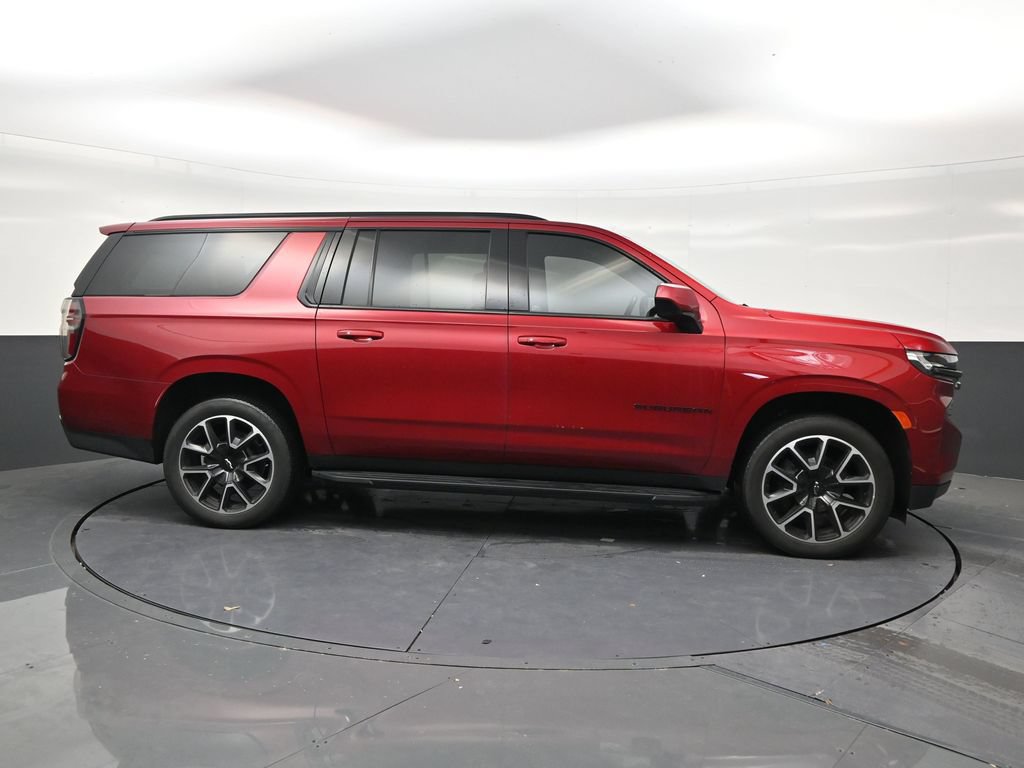 Used 2021 Chevrolet Suburban RST AWD/4WD image 6