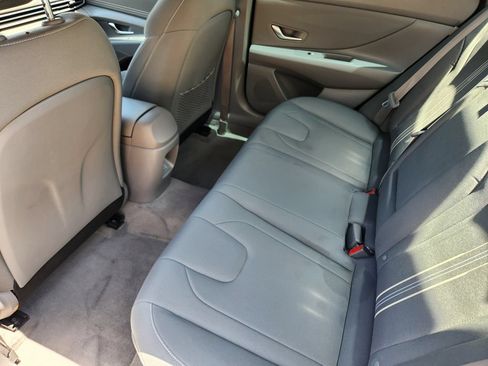 Used 2024 Hyundai Elantra SEL w/ Convenience Package FWD image 30