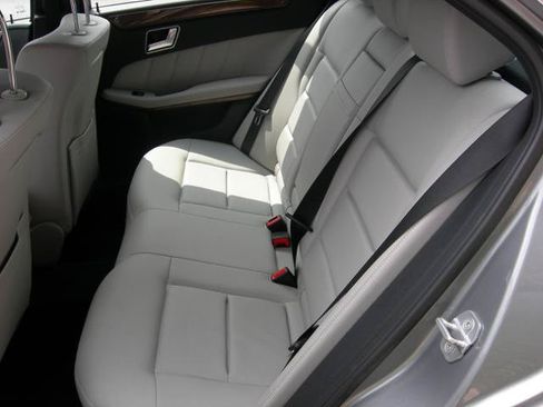 Used 2013 Mercedes-Benz E 350 Sedan image 14