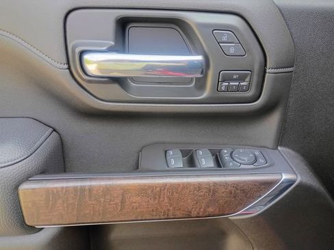 Used 2022 GMC Sierra 2500 Denali image 38