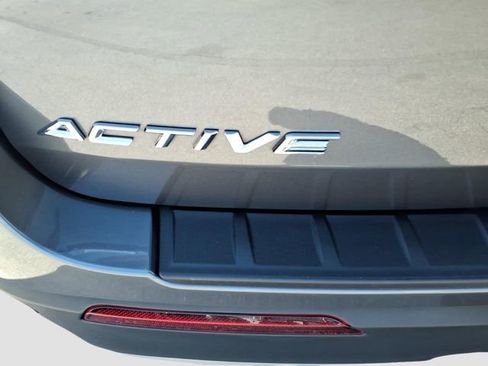 Used 2025 Ford Explorer Active w/ Active Comfort Package AWD/4WD image 6