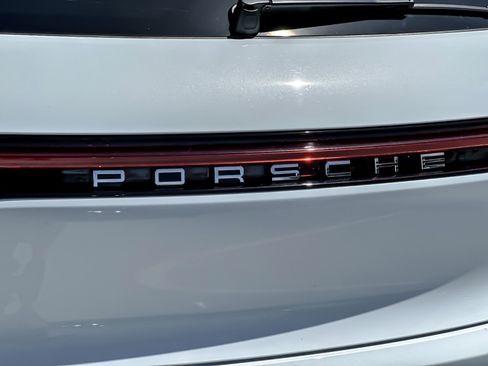 Used 2022 Porsche Macan S AWD/4WD image 27