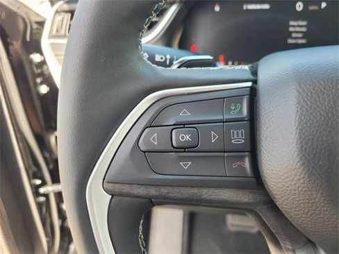 New 2025 Jeep Grand Cherokee L Limited image 30