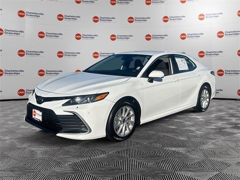 Used 2024 Toyota Camry LE image 1