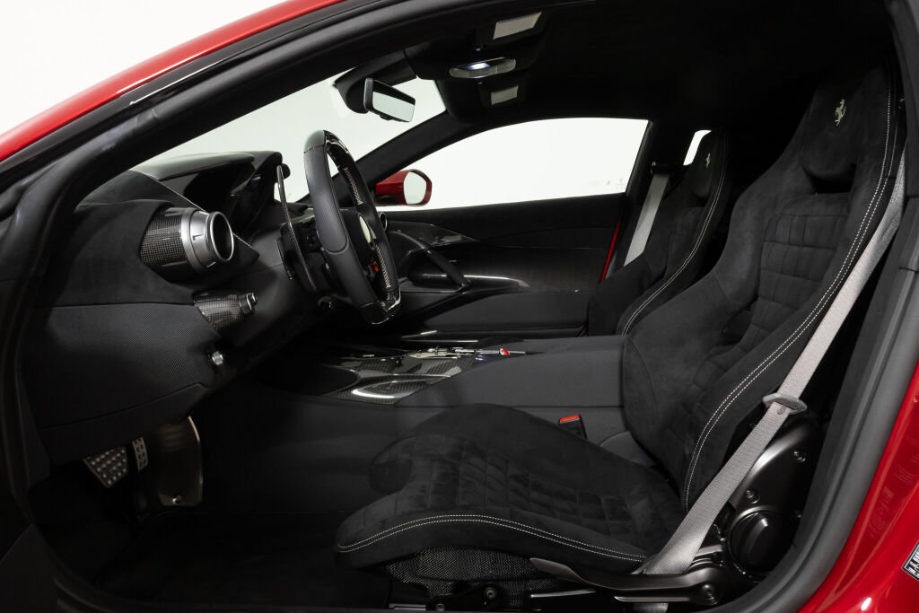 Certified 2022 Ferrari 812 Competizione RWD image 31