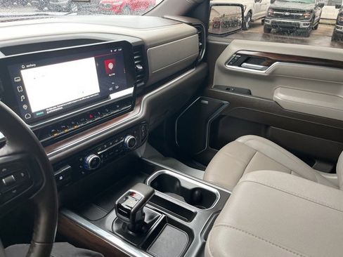 Used 2024 GMC Sierra 1500 SLT w/ SLT Premium Plus Package image 13