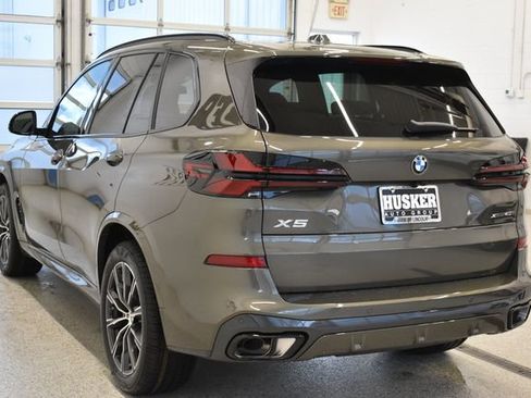 New 2026 BMW X5 xDrive40i w/ M Sport Package AWD/4WD image 10