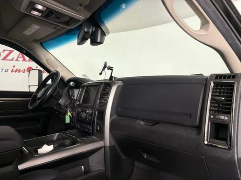 Used 2018 RAM 2500 Big Horn w/ Sport Appearance Group AWD/4WD image 16