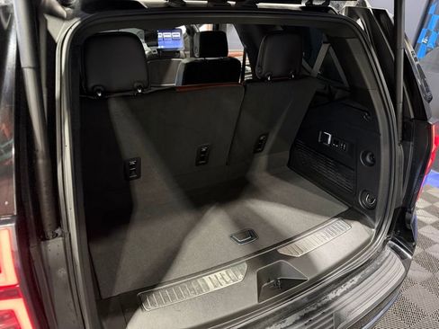 Used 2023 GMC Yukon Denali Ultimate AWD/4WD image 29