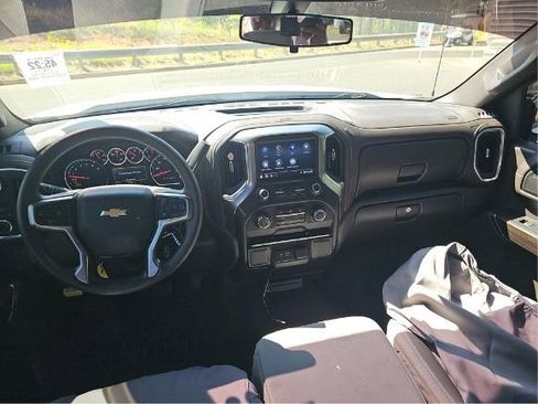 Used 2020 Chevrolet Silverado 1500 LT image 7